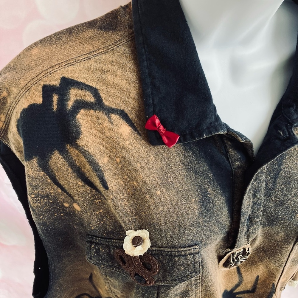 🕷️🕸️🕷️Gothic Bohemian Spider Top🕷️ - Picture 4 of 16